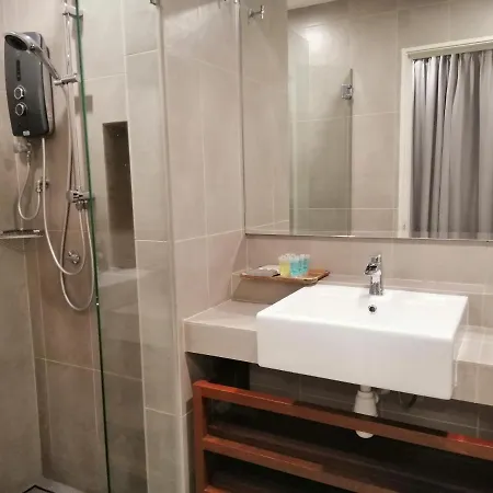 Timurbay Seafront Residence Apartment 2 Room With Garden View By Imbnb Kampung Sungai Karang Bagian luar foto